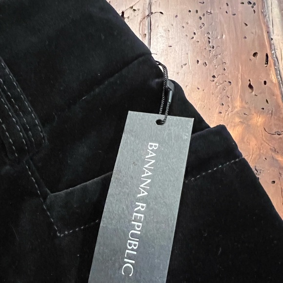 Brand new Banana Republic black velvet 323 Martini Fit Trousers Size 4 - Picture 4 of 5